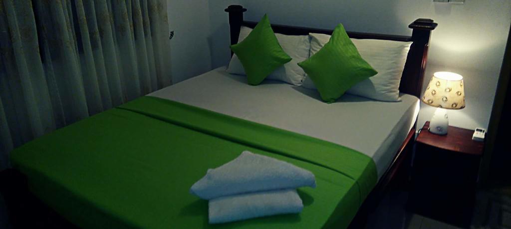 Deutsche Villa Hikkaduwa Ngoại thất bức ảnh