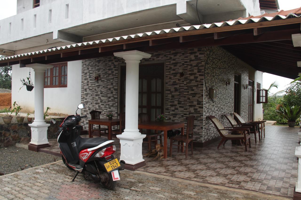 Deutsche Villa Hikkaduwa Ngoại thất bức ảnh