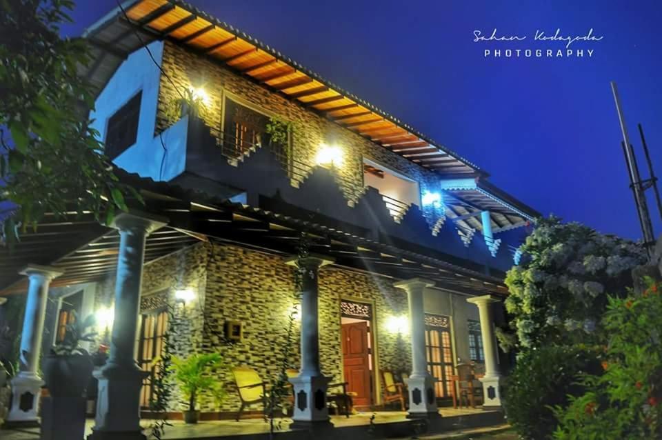 Deutsche Villa Hikkaduwa Ngoại thất bức ảnh