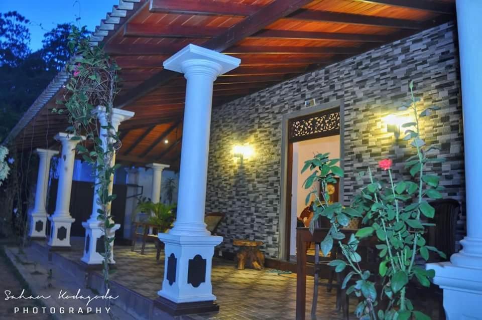 Deutsche Villa Hikkaduwa Ngoại thất bức ảnh