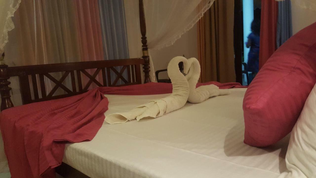 Deutsche Villa Hikkaduwa Ngoại thất bức ảnh